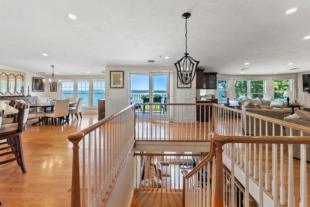 Chandelier, Dining room, Interior, Living room, Pendant Lights, Recessed Lighting, Water, Wood Texture Flooring