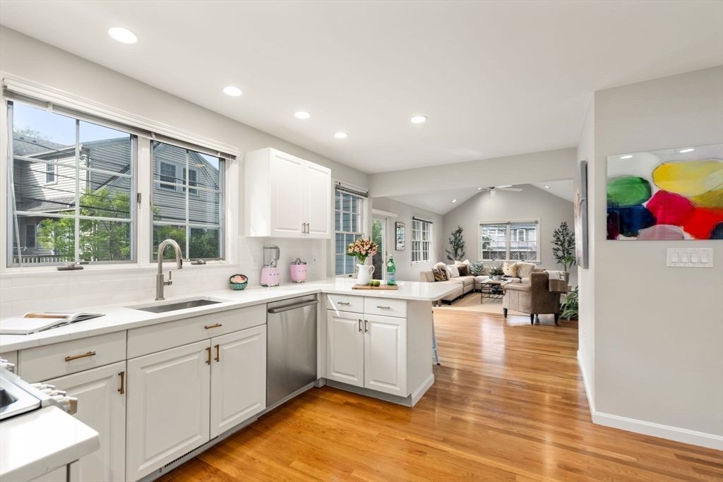 Interior, Kitchen, Living room, Recessed Lighting, Wood Texture Flooring