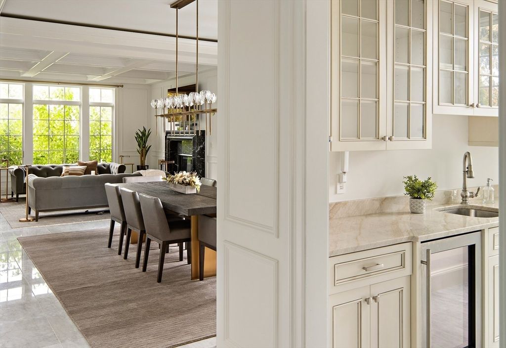 Chandelier, Dining room, Fireplace, Interior, Living room