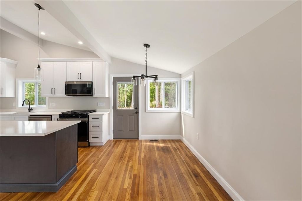 Interior, Kitchen, Pendant Lights, Recessed Lighting, Wood Texture Flooring
