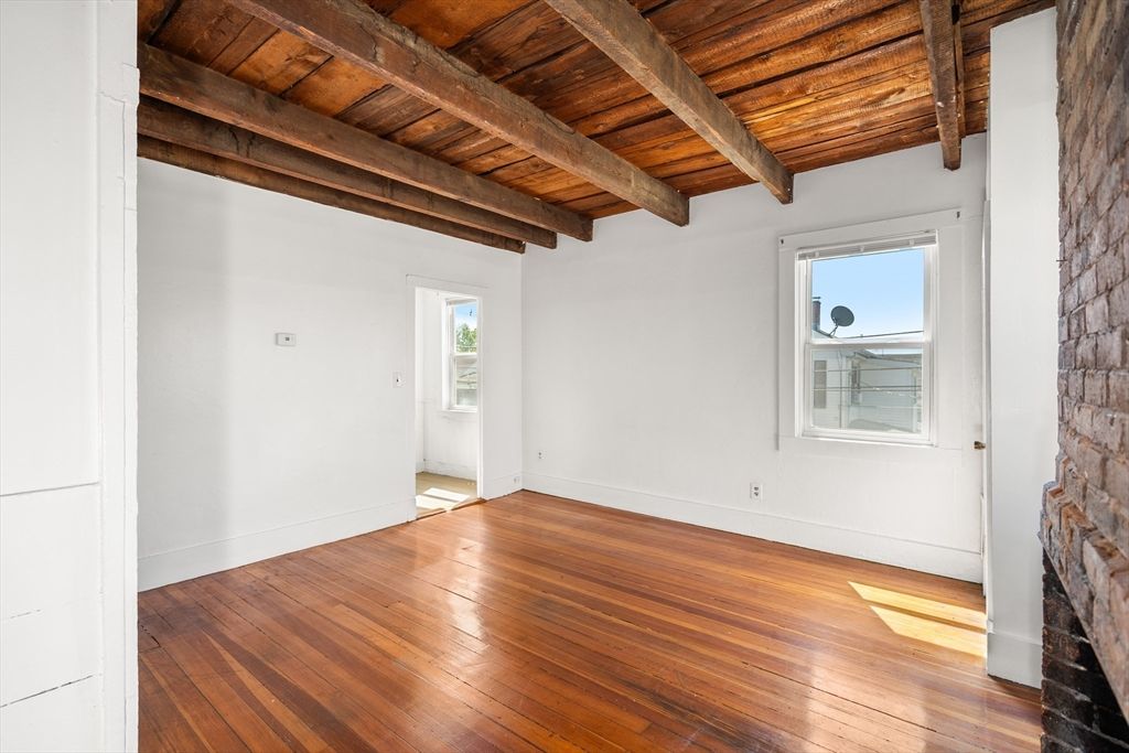 Empty room, Interior, Wooden Beams, Wooden Ceilings, Wood Texture Flooring