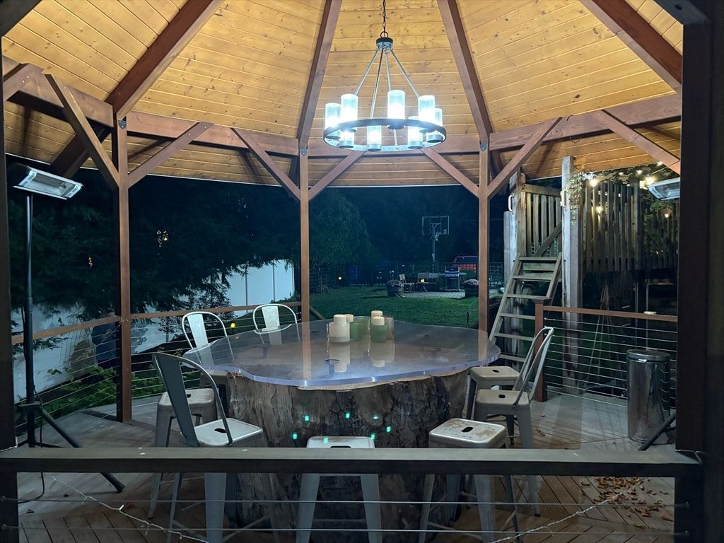 Dining room, Exterior, Interior, Pendant Lights, Wooden Ceilings