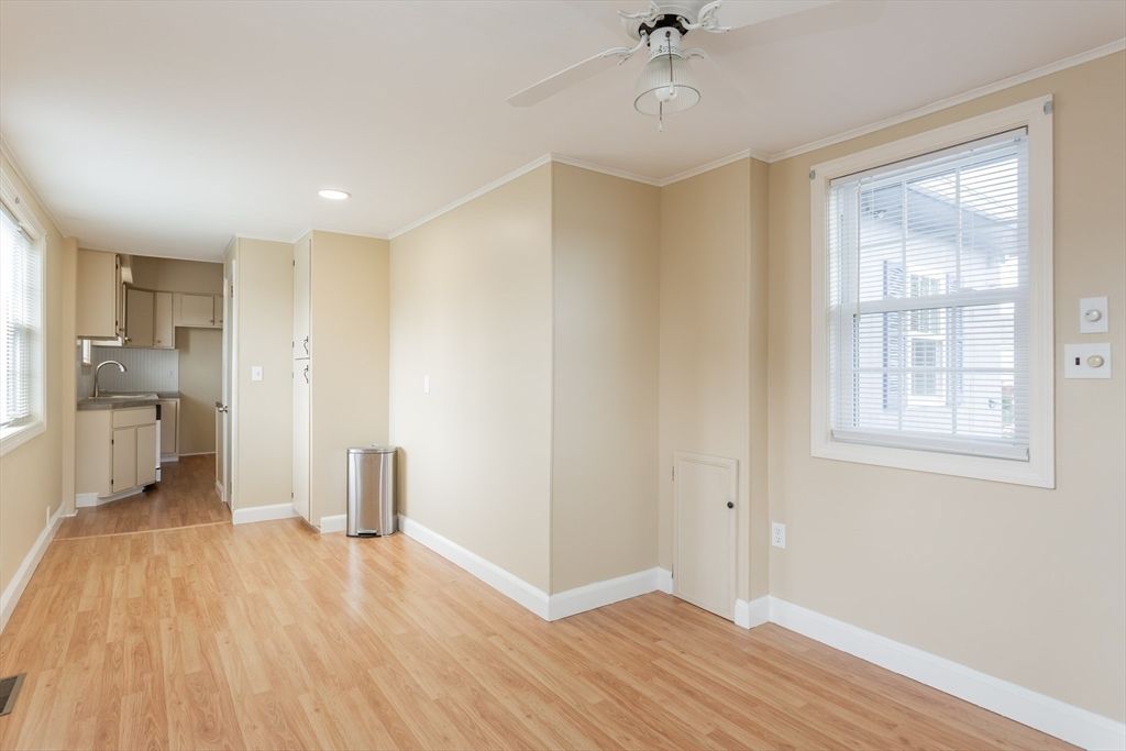 Empty room, Interior, Kitchen, Recessed Lighting, Wood Texture Flooring