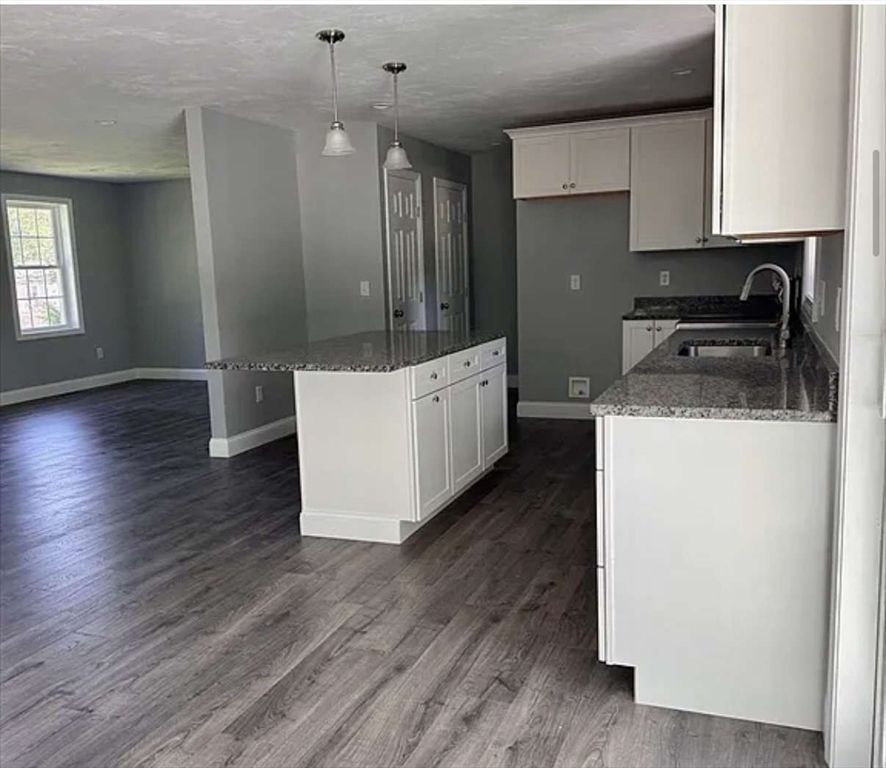 Interior, Kitchen, Pendant Lights, Wood Texture Flooring