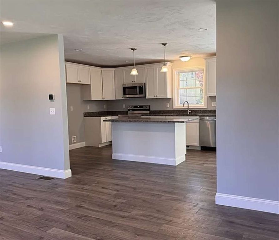 Interior, Kitchen, Pendant Lights, Recessed Lighting, Wood Texture Flooring