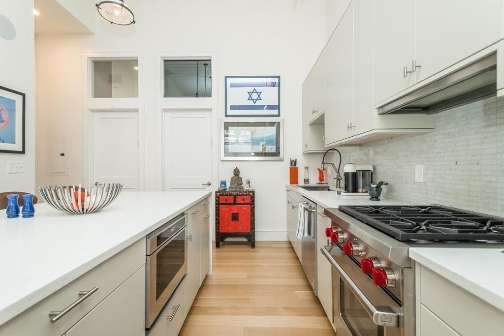 Interior, Kitchen, Stainless Steel Appliances, Wood Texture Flooring