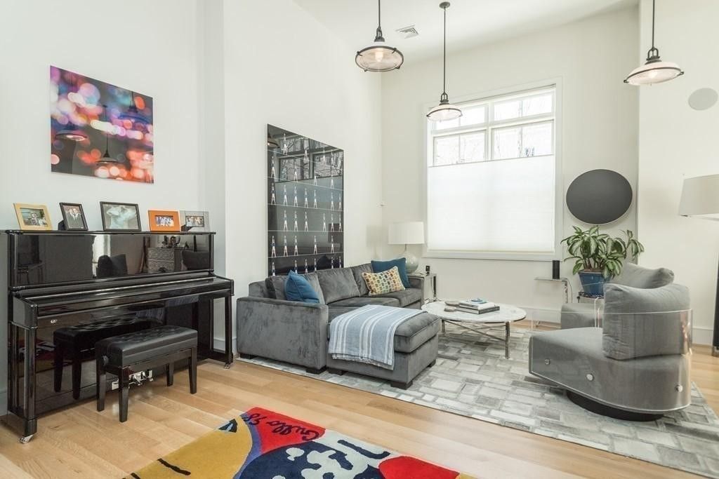 Interior, Living room, Pendant Lights, Piano, Wood Texture Flooring