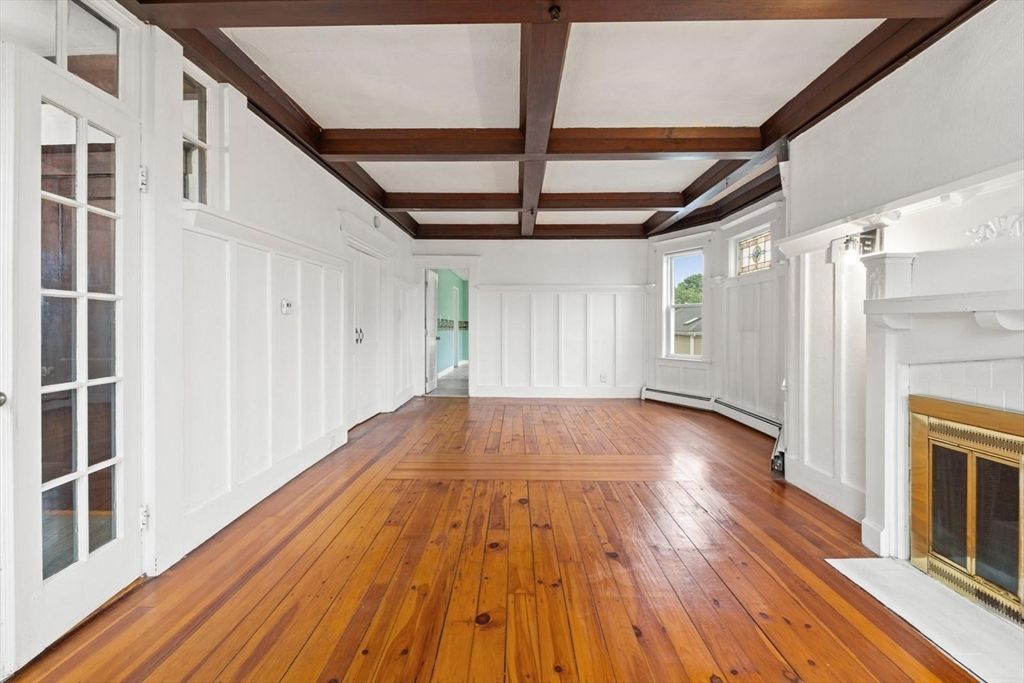 Empty room, Fireplace, Interior, Wooden Beams, Wood Texture Flooring