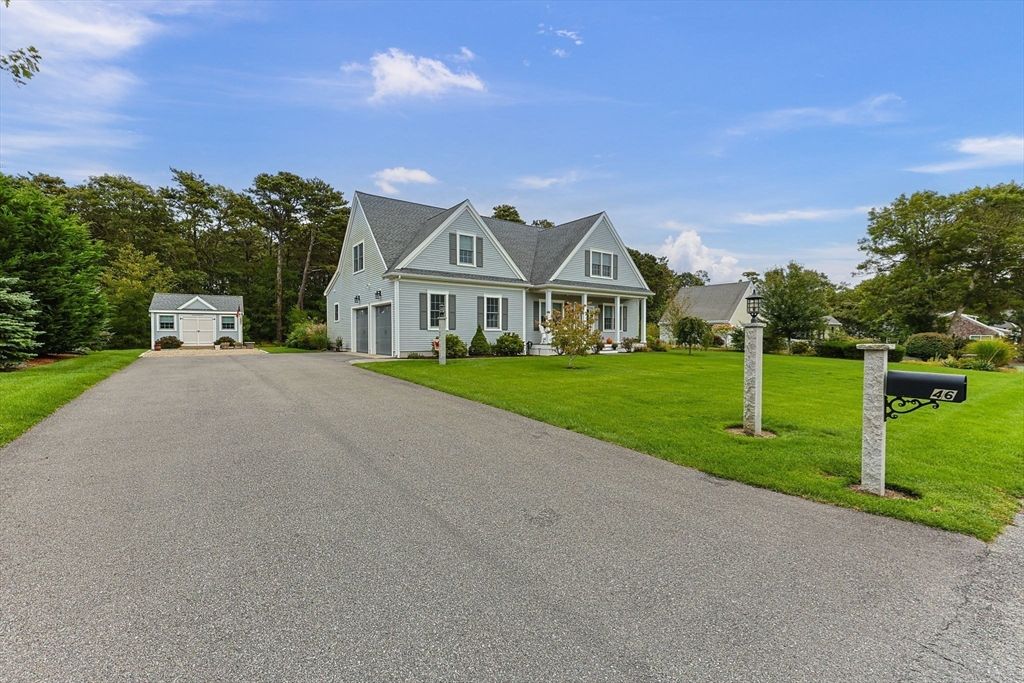 Backyard, Detached Garage, Exterior