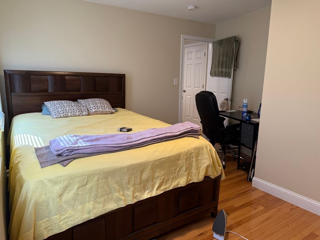 Bedroom, Home Office, Interior, Wood Texture Flooring