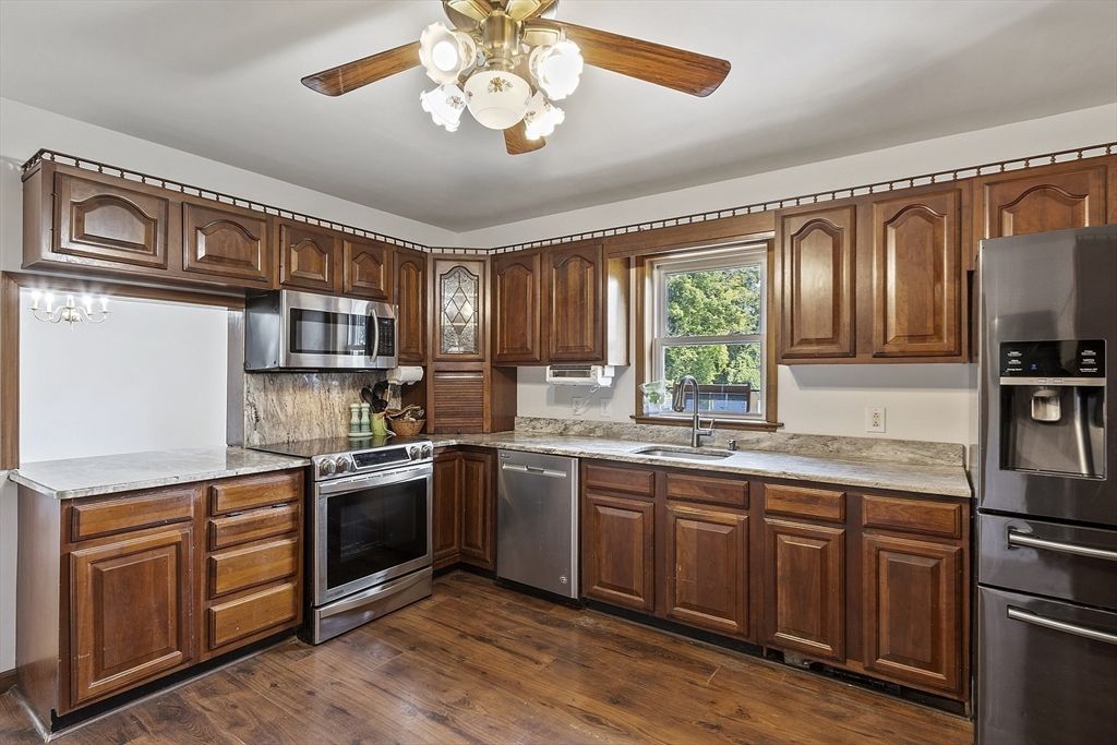 Interior, Kitchen, Stainless Steel Appliances, Wood Texture Flooring
