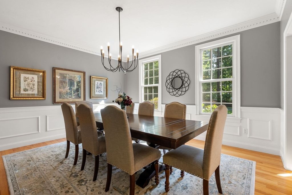 Chandelier, Dining room, Interior, Wood Texture Flooring