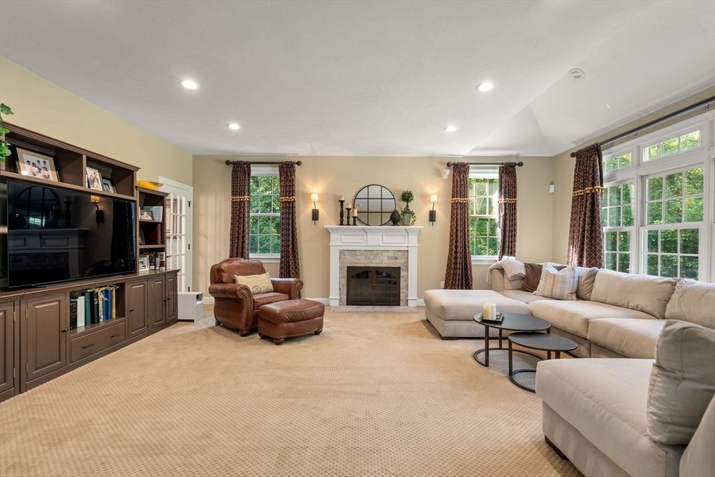 Fireplace, Interior, Living room, Recessed Lighting