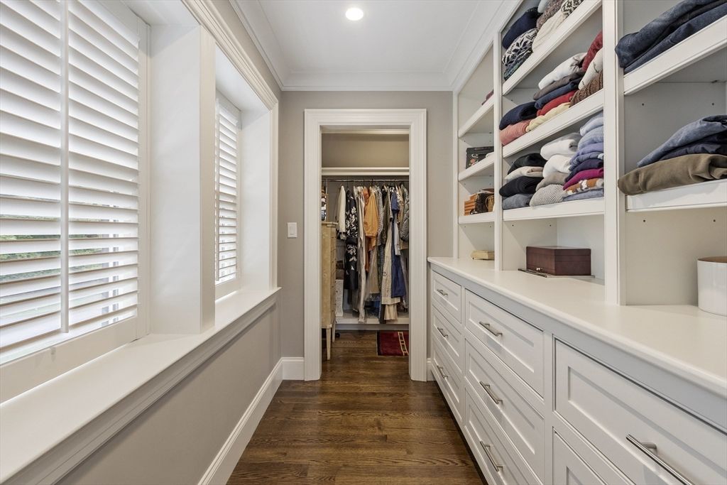 Interior, Recessed Lighting, Walk-in Closets, Wood Texture Flooring