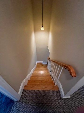 Interior, Pendant Lights, Wood Texture Flooring