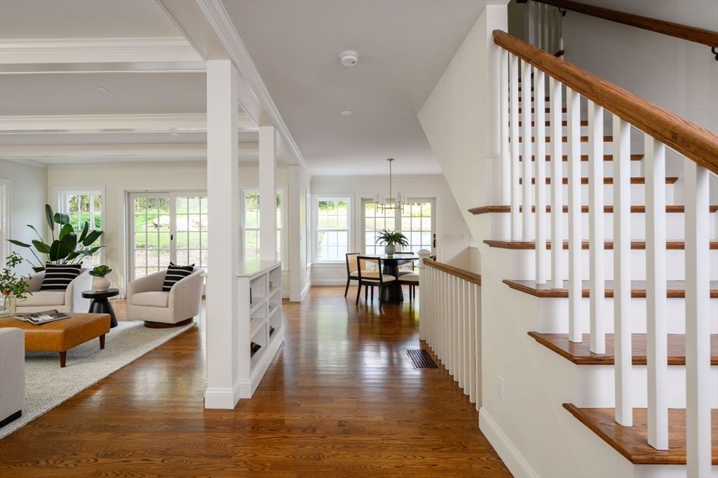 Chandelier, Dining room, Interior, Living room, Wood Texture Flooring