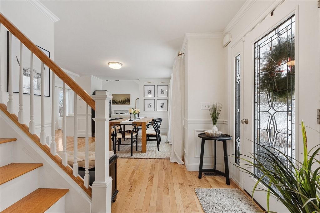 Dining room, Interior, Wood Texture Flooring