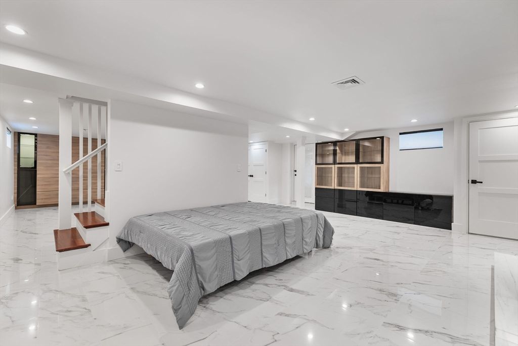 Bedroom, Interior, Marble, Recessed Lighting