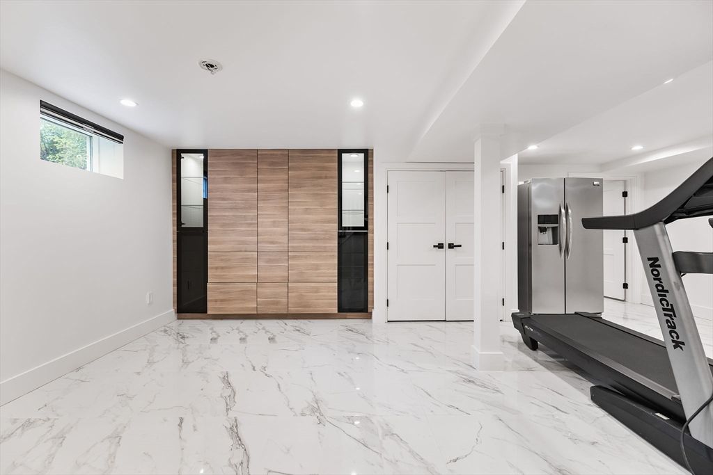 Interior, Marble, Recessed Lighting, Wooden Walls