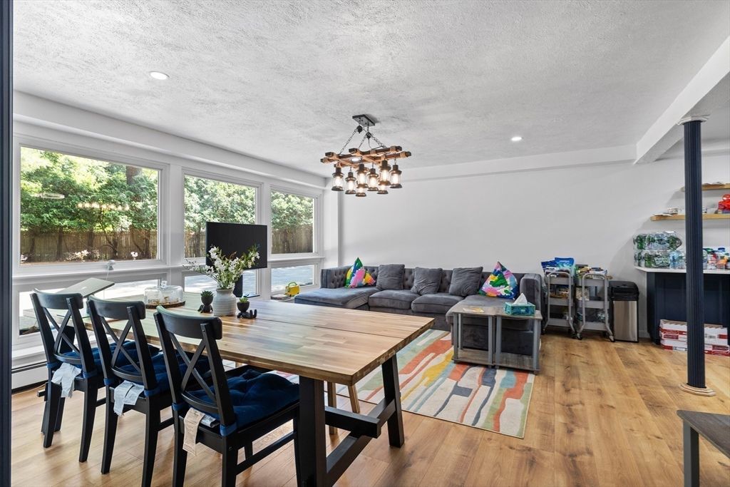 Dining room, Interior, Living room, Pendant Lights, Recessed Lighting, Wood Texture Flooring