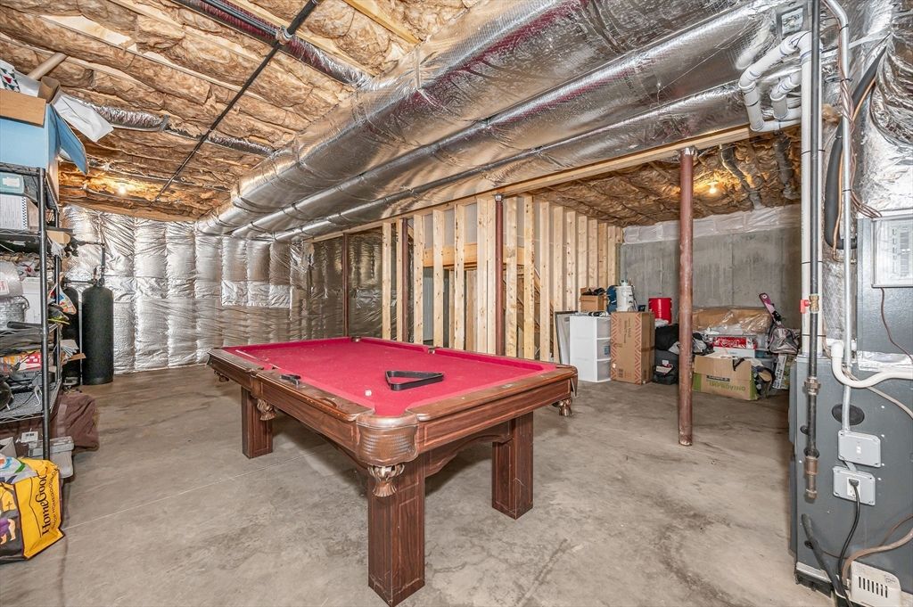 Billiard Table, Game Room, Interior