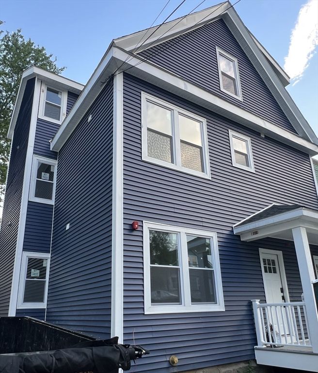 Exterior, Facade, Queen Anne Victorian