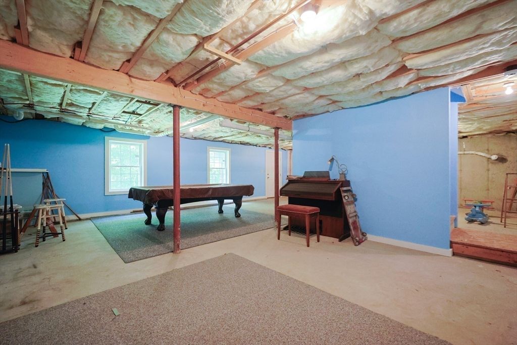 Billiard Table, Game Room, Interior
