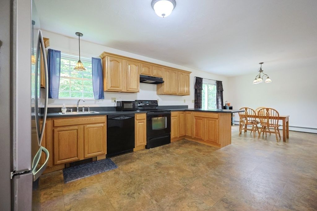 Dining room, Interior, Kitchen, Pendant Lights