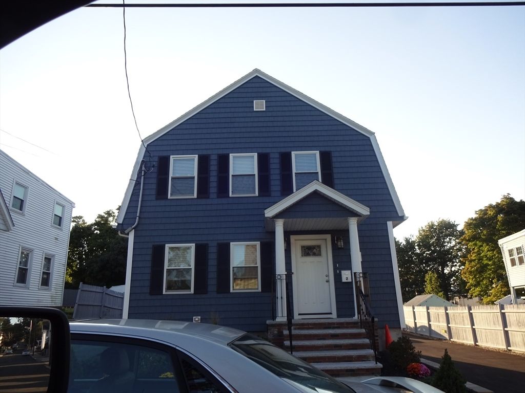 Exterior, Facade, Queen Anne Victorian