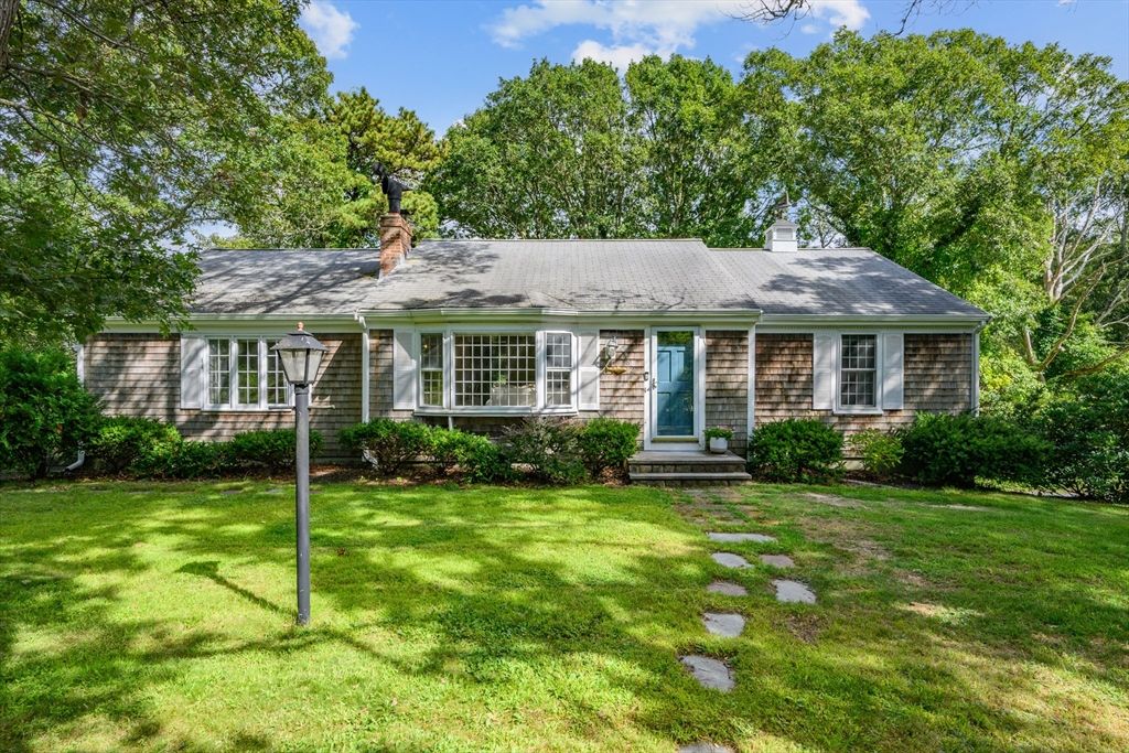Exterior, Facade, Cape Cod