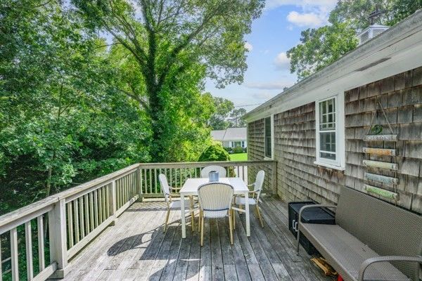 Exterior, Wood Texture Flooring