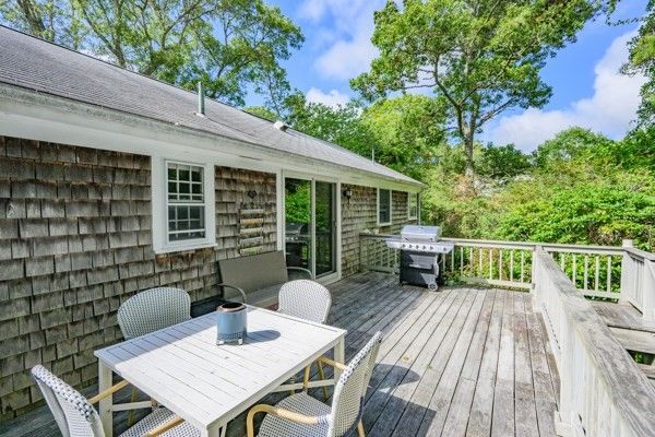 Exterior, Wood Texture Flooring