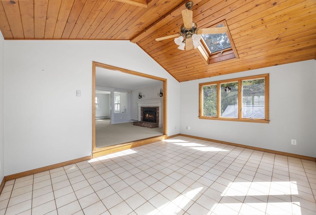 Empty room, Fireplace, Interior, Wooden Ceilings