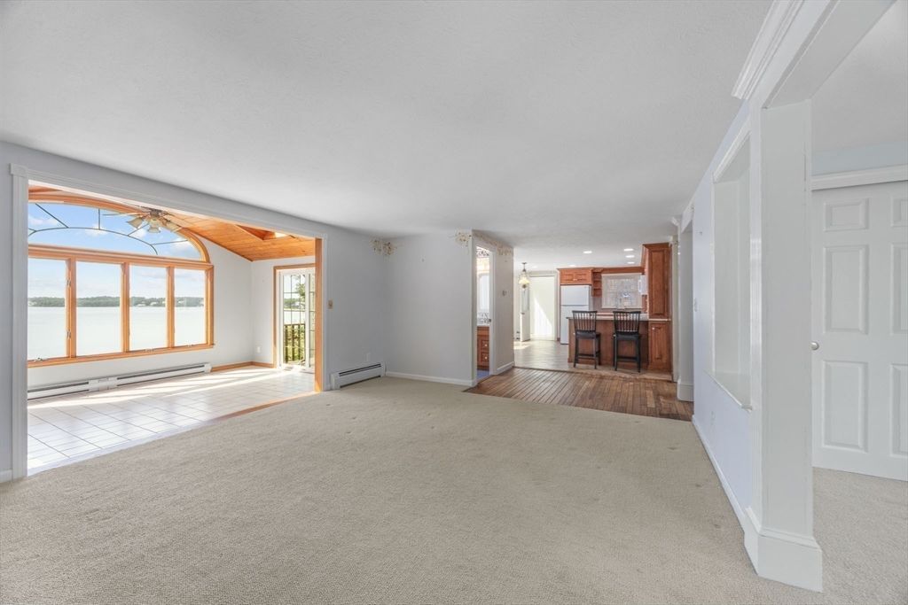 Empty room, Interior, Recessed Lighting, Wooden Ceilings, Wood Texture Flooring