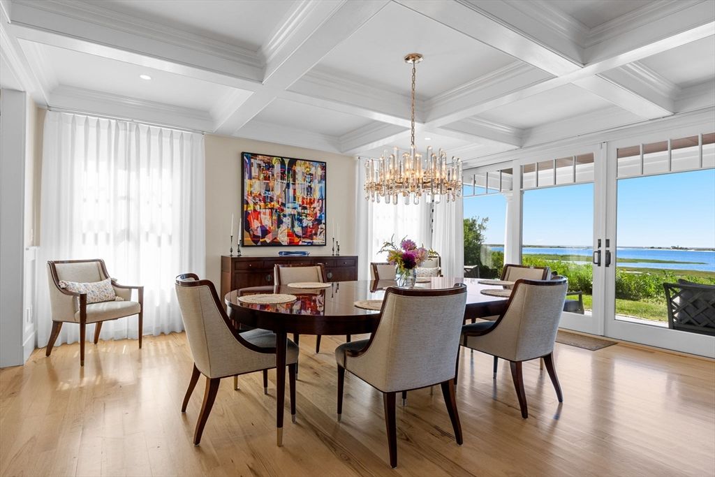 Chandelier, Dining room, Interior, Recessed Lighting, Water, Wood Texture Flooring