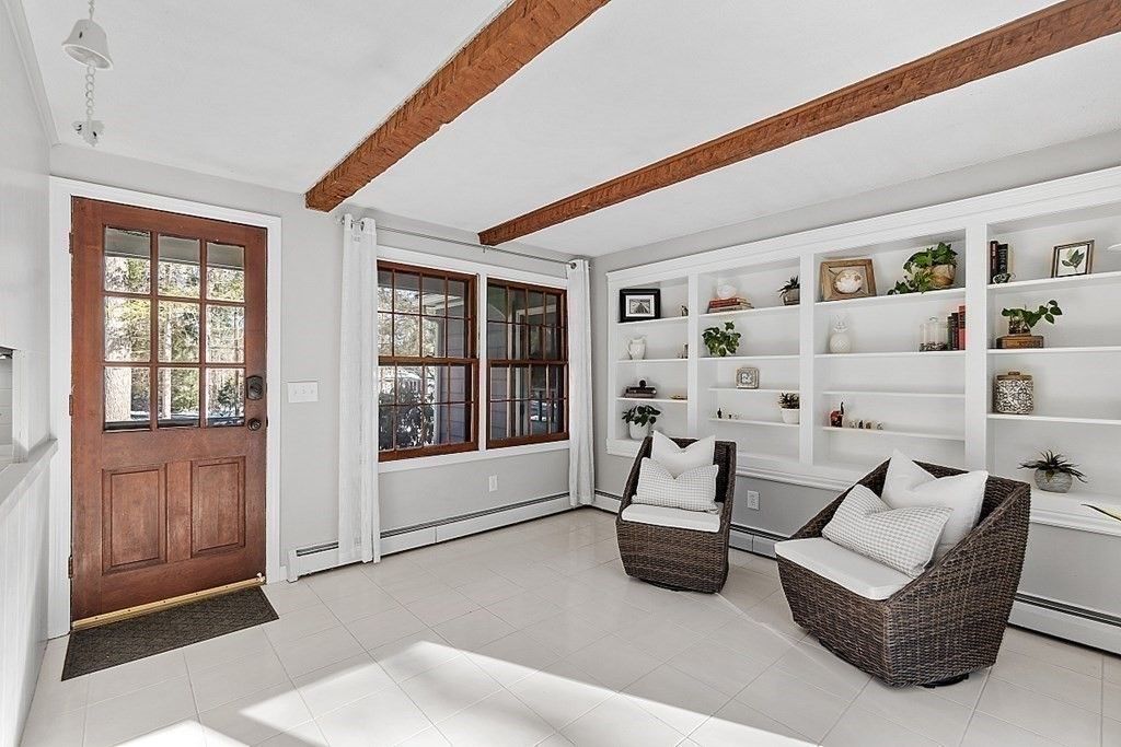 Interior, Wooden Beams