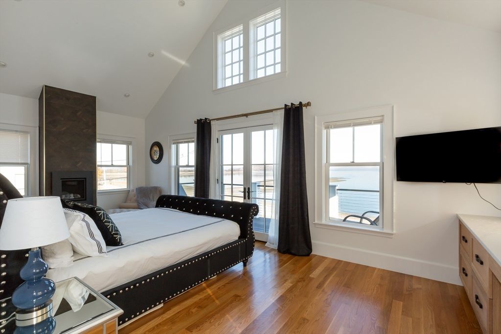 Bedroom, Fireplace, Interior, Water, Wood Texture Flooring