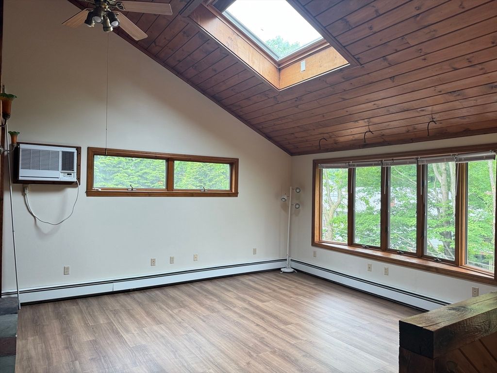 Empty room, Interior, Pendant Lights, Wooden Ceilings, Wood Texture Flooring, Wooden Walls