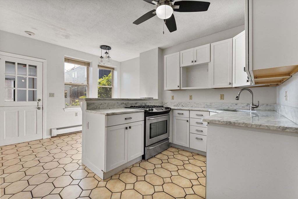 Interior, Kitchen, Pendant Lights