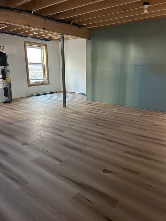 Empty room, Interior, Wooden Beams, Wood Texture Flooring