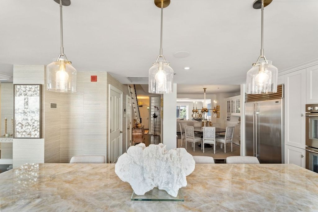 Chandelier, Dining room, Interior, Kitchen, Pendant Lights, Recessed Lighting, Stainless Steel Appliances