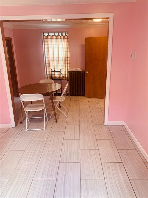 Dining room, Interior