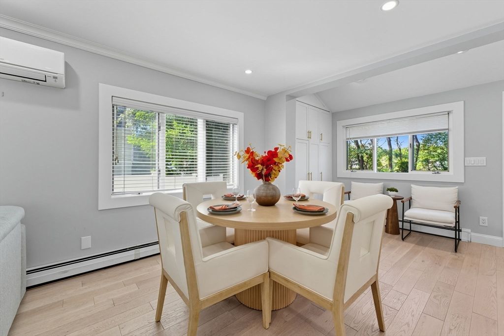 Dining room, Interior, Recessed Lighting, Wood Texture Flooring