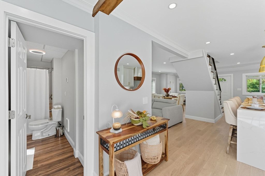Bathroom, Interior, Recessed Lighting, Wood Texture Flooring