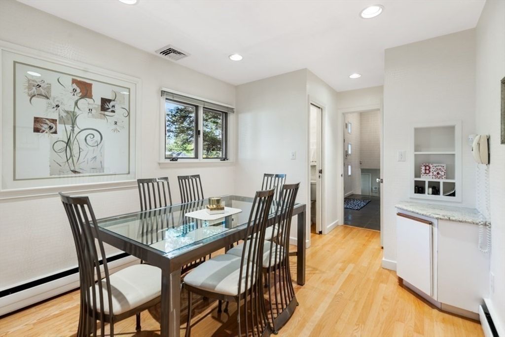Dining room, Interior, Recessed Lighting, Wood Texture Flooring