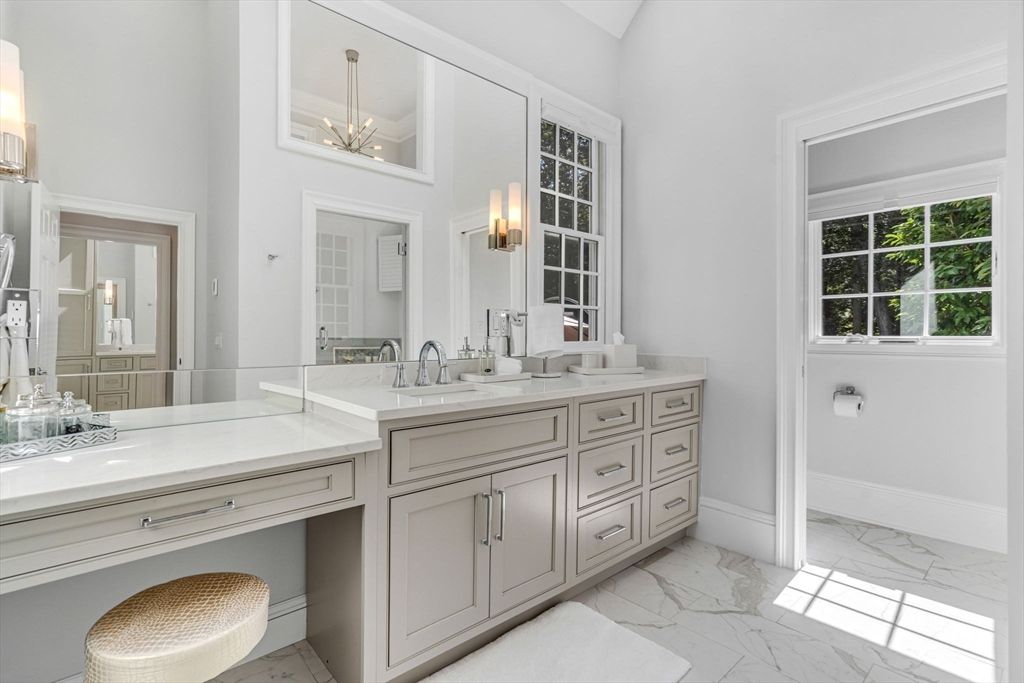 Bathroom, Dual Sink Vanities, Interior, Marble, Pendant Lights