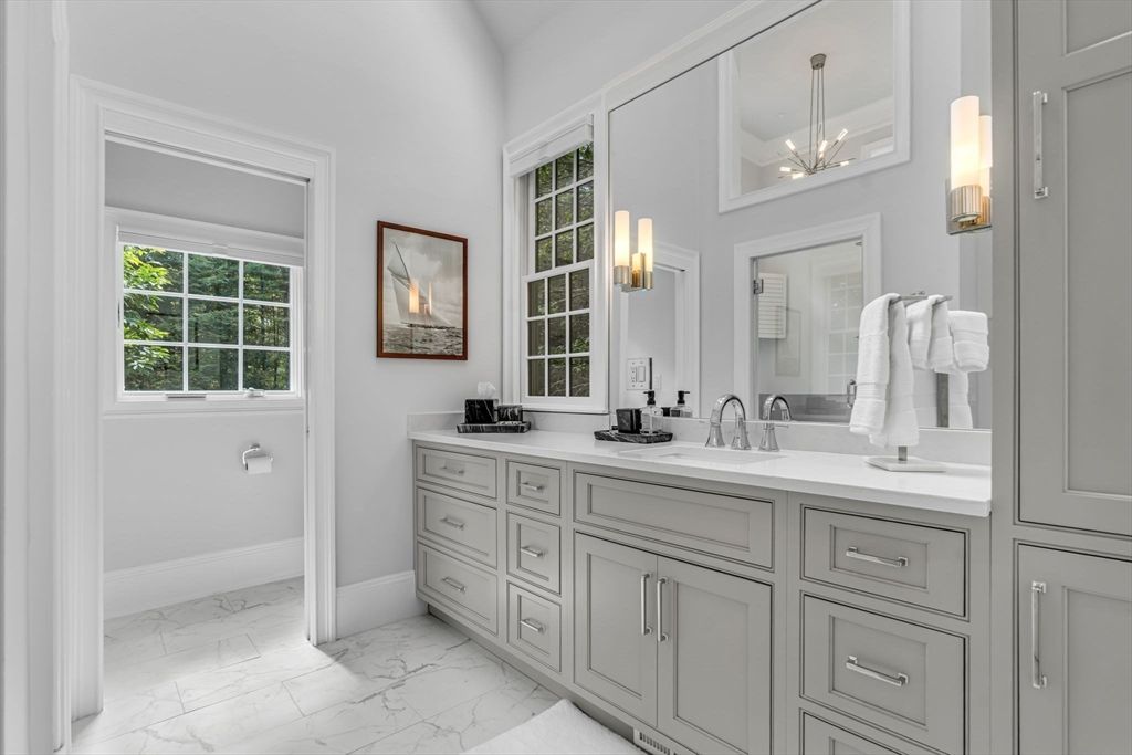 Bathroom, Dual Sink Vanities, Interior, Marble, Pendant Lights