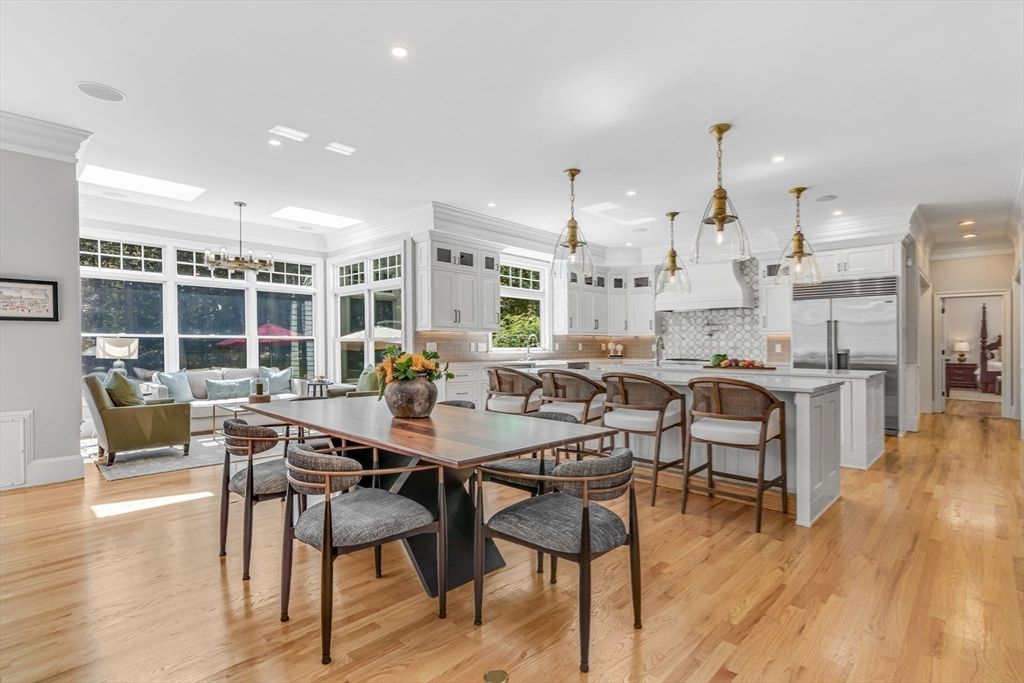 Dining room, Interior, Kitchen, Living room, Pendant Lights, Recessed Lighting, Stainless Steel Appliances, Wood Texture Flooring