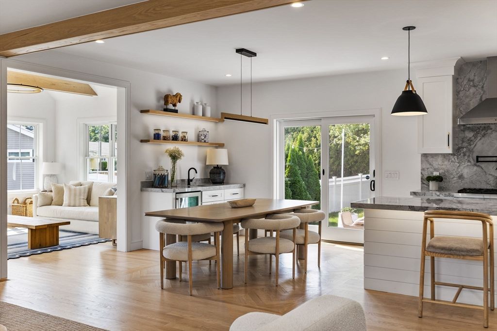 Dining room, Interior, Kitchen, Living room, Pendant Lights, Recessed Lighting, Wooden Beams, Wood Texture Flooring