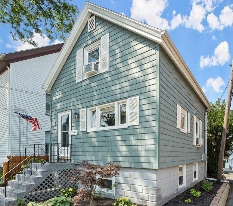 Exterior, Facade, None